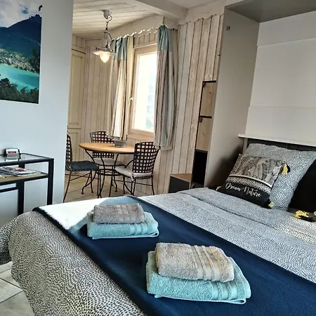 Avec Terrasse Sur Lac, Confort, Dans Résidence Avec Et Ponton Privee Apartamento *